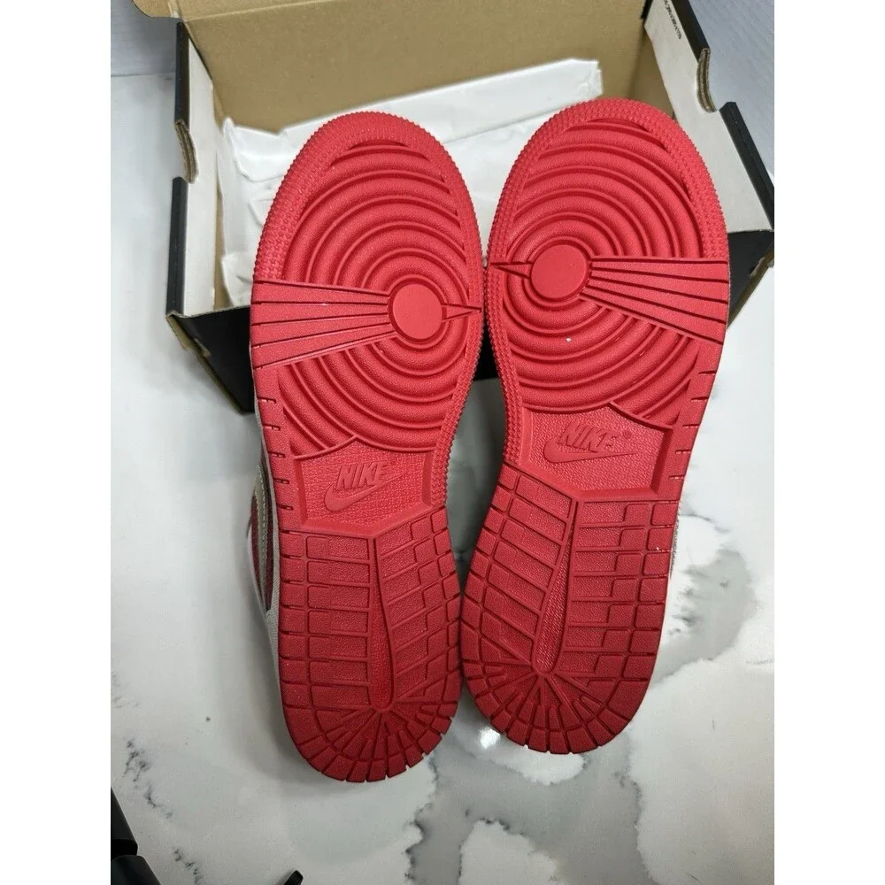 Jordan 1 low Spade size 6Y new & ready to ship Queen And king